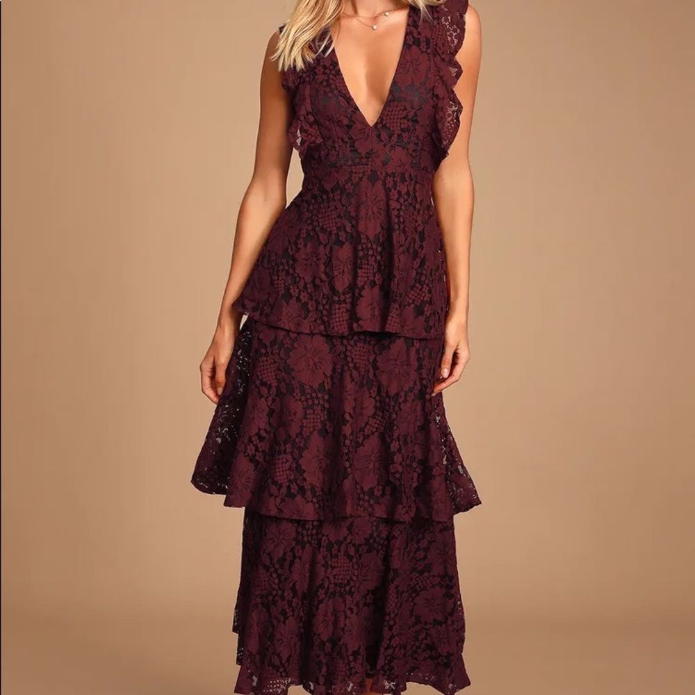 Sleeveless tiered ruffle burgundy dress